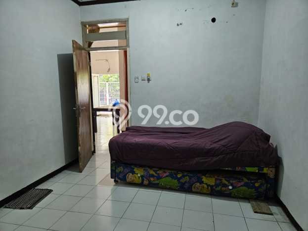FEATURED! Rumah Asri di Rungkut, LT 180m² Bangunan 150m² FEATURED! Rumah Asri di Rungkut, LT 180m² Bangunan 150m²