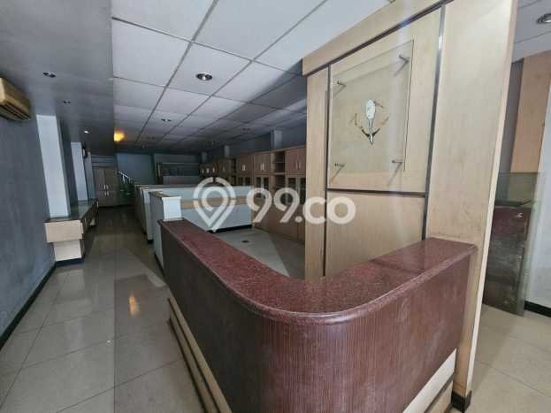 Ruko disewakan lokasi strategis Gubeng Surabaya 100m2 Ruko disewakan lokasi strategis Gubeng Surabaya 100m2