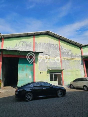Gudang For Rent Kawasan Buduran, Luas 600m², Area Komersial, Akses Utama Gudang For Rent Kawasan Buduran, Luas 600m², Area Komersial, Akses Utama