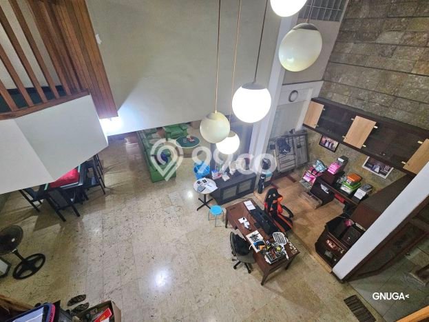 Dijual Rumah Premium dengan Fasilitas Sekitar Komplit di Rungkut, Surabaya Dijual Rumah Premium dengan Fasilitas Sekitar Komplit di Rungkut, Surabaya