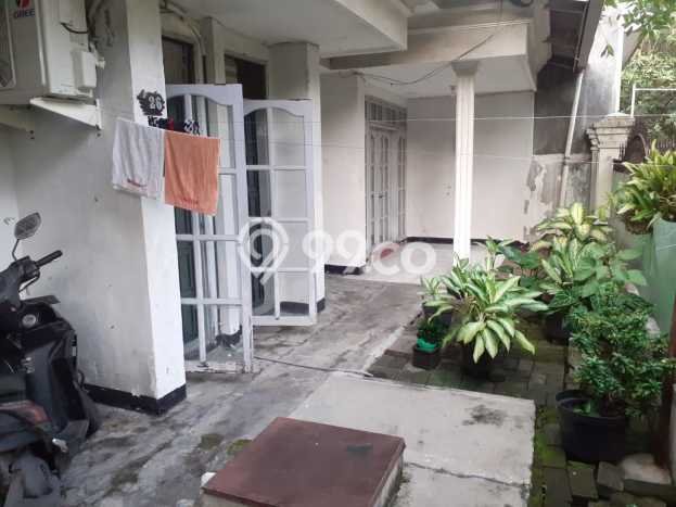 Jual Rumah Favorit Siap Huni LB 180m2 di Rungkut, Surabaya Jual Rumah Favorit Siap Huni LB 180m2 di Rungkut, Surabaya