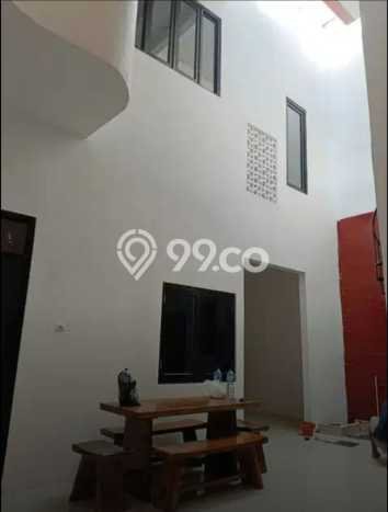 For Sale Rumah 5 Kamar Lokasi Strategis Nyaman dan Strategis di Waru For Sale Rumah 5 Kamar Lokasi Strategis Nyaman dan Strategis di Waru