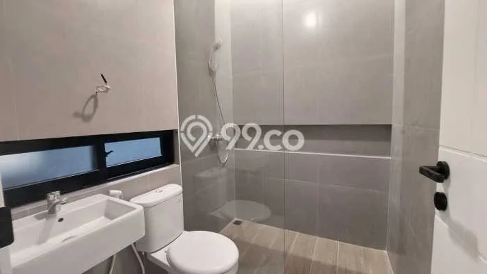 Dijual Rumah 4 Kamar Lokasi Strategis Bagus dan Strategis di Kutisari Dijual Rumah 4 Kamar Lokasi Strategis Bagus dan Strategis di Kutisari