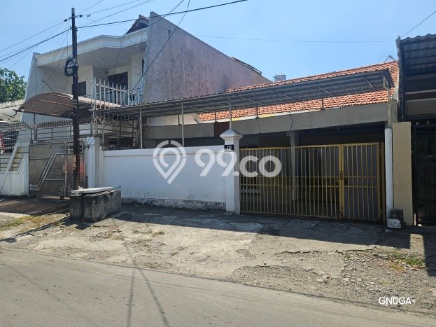 Disewakan! Rumah 4 Kamar Tidur &
1 Kamar Mandi di Dukuh Kupang, Surabaya Disewakan! Rumah 4 Kamar Tidur &
1 Kamar Mandi di Dukuh Kupang, Surabaya