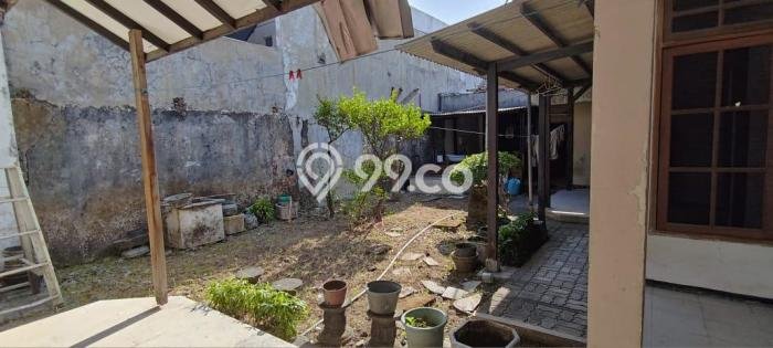 Hunian Mewah LB 180m2 Siap Huni Desain Elegan di Kendangsari, Surabaya Hunian Mewah LB 180m2 Siap Huni Desain Elegan di Kendangsari, Surabaya