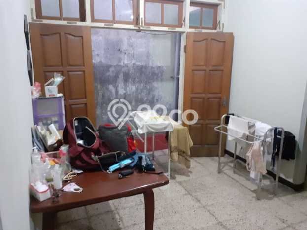 Jual Rumah Favorit Siap Huni LB 180m2 di Rungkut, Surabaya Jual Rumah Favorit Siap Huni LB 180m2 di Rungkut, Surabaya