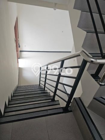 Dijual Cepat Rumah Bagus Siap Huni LB 100m2 di Waru, Sidoarjo Dijual Cepat Rumah Bagus Siap Huni LB 100m2 di Waru, Sidoarjo