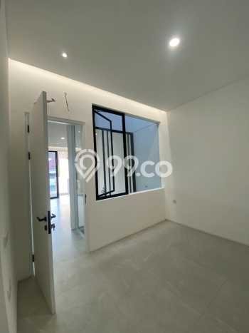 For Sale! Luxury House LT 100m2 Desain Modern di Manyar For Sale! Luxury House LT 100m2 Desain Modern di Manyar