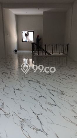 Ruko bagus disewakan di Waru Sidoarjo dengan LB 120m2 harga sewa terbaik Ruko bagus disewakan di Waru Sidoarjo dengan LB 120m2 harga sewa terbaik