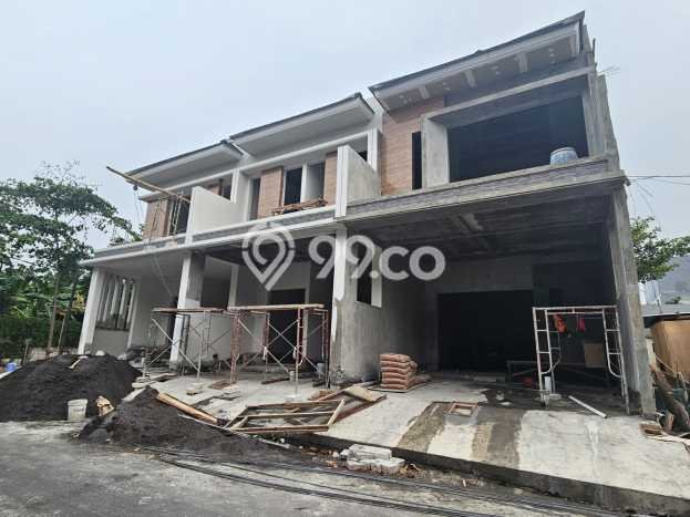 Rumah Modern Minimalis 3 KT Bisa Langsung Pindah di Rungkut Rumah Modern Minimalis 3 KT Bisa Langsung Pindah di Rungkut