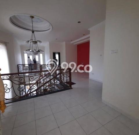 Hunian Mewah Dijual LT 210m2 di Tenggilis Mejoyo, Surabaya Hunian Mewah Dijual LT 210m2 di Tenggilis Mejoyo, Surabaya