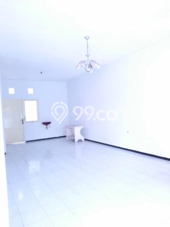 For Sale Rumah 2 Kamar Lokasi Ideal Nyaman dan Strategis di Waru For Sale Rumah 2 Kamar Lokasi Ideal Nyaman dan Strategis di Waru