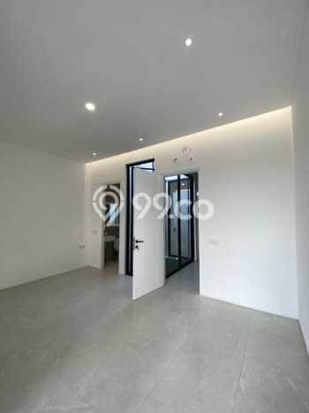 For Sale! Luxury House LT 100m2 Desain Modern di Manyar For Sale! Luxury House LT 100m2 Desain Modern di Manyar
