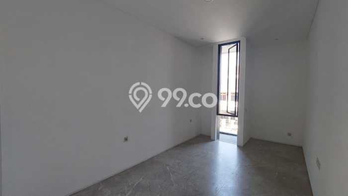 Dijual Rumah 4 Kamar Lokasi Strategis Bagus dan Strategis di Kutisari Dijual Rumah 4 Kamar Lokasi Strategis Bagus dan Strategis di Kutisari