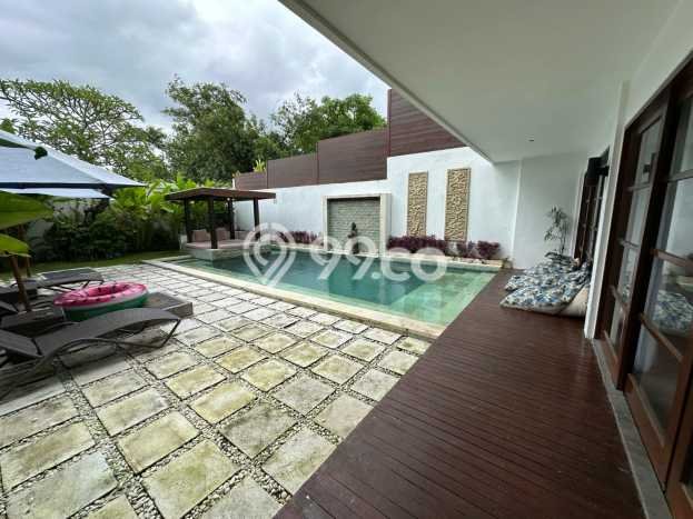 LOKASI TERBAIK! Vila di , Dimensi 409m2m², Area Strategis dengan jalan bagus LOKASI TERBAIK! Vila di , Dimensi 409m2m², Area Strategis dengan jalan bagus