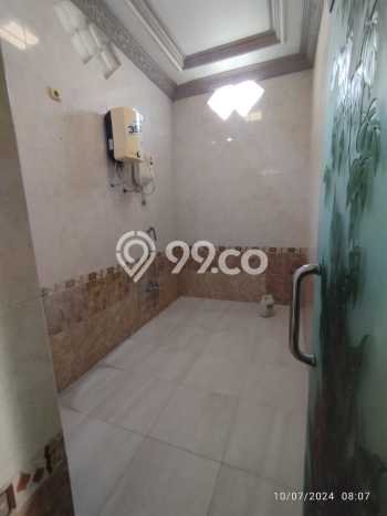 For Sale Rumah Mewah Exclusive di Rungkut, Surabaya For Sale Rumah Mewah Exclusive di Rungkut, Surabaya