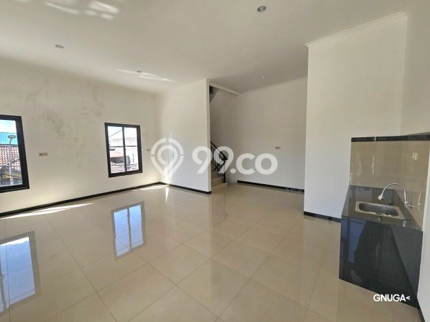 Ruko Dijual di Prime Area Surabaya Luas 180m2 Ruko Dijual di Prime Area Surabaya Luas 180m2