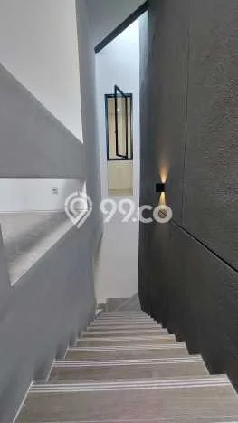 Dijual Rumah 4 Kamar Lokasi Strategis Bagus dan Strategis di Kutisari Dijual Rumah 4 Kamar Lokasi Strategis Bagus dan Strategis di Kutisari