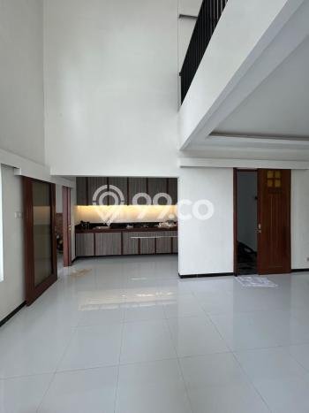 Jual Rumah Mewah Megah Dengan View Eksklusif di Panjang Jiwo, Surabaya Jual Rumah Mewah Megah Dengan View Eksklusif di Panjang Jiwo, Surabaya