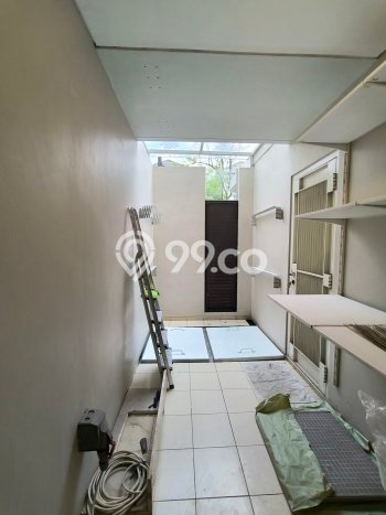 Ready to Use! Luxury House LT 105m2 Desain Modern di Lebak Bulus Ready to Use! Luxury House LT 105m2 Desain Modern di Lebak Bulus