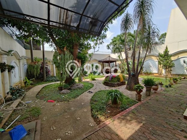 For Sale Rumah Elit Exclusive di Kebon Jeruk, Jakarta Barat For Sale Rumah Elit Exclusive di Kebon Jeruk, Jakarta Barat