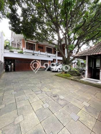 Rumah Elit Modern Tanpa Renovasi di Pondok Indah Jakarta Selatan Rumah Elit Modern Tanpa Renovasi di Pondok Indah Jakarta Selatan