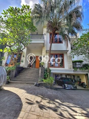 Rumah Eksklusif Siap Huni LT 717m2 di Menteng, Jakarta Pusat Rumah Eksklusif Siap Huni LT 717m2 di Menteng, Jakarta Pusat