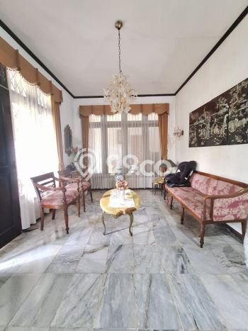 Rumah Mewah LB 240m2 Siap Huni Desain Elegan di Lebak Bulus, Jakarta Selatan Rumah Mewah LB 240m2 Siap Huni Desain Elegan di Lebak Bulus, Jakarta Selatan