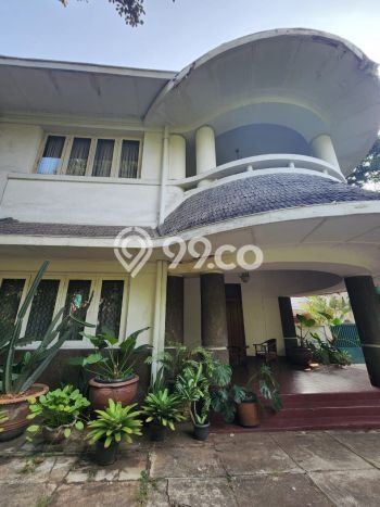 Dijual Rumah Premium dengan Fasilitas Sekitar Lengkap di Menteng, Jakarta Pusat Dijual Rumah Premium dengan Fasilitas Sekitar Lengkap di Menteng, Jakarta Pusat