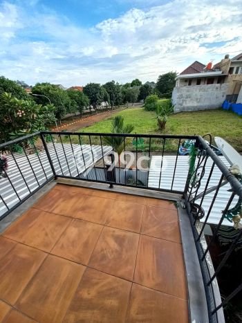 Rumah Luxury Modern Tanpa Renovasi di Cinere Jakarta Selatan Rumah Luxury Modern Tanpa Renovasi di Cinere Jakarta Selatan
