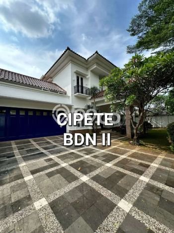 Rumah Bagus Disewakan di Cipete, Jakarta Selatan LT 910m2, LB 800m2 Rumah Bagus Disewakan di Cipete, Jakarta Selatan LT 910m2, LB 800m2