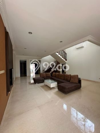 Rumah Bagus Disewakan di Cipete, Jakarta Selatan LT 910m2, LB 800m2 Rumah Bagus Disewakan di Cipete, Jakarta Selatan LT 910m2, LB 800m2