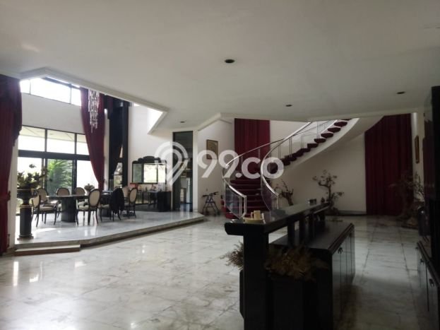 Hot Offer Hunian Premium Ideal dan Luas di Kebayoran Baru, Jakarta Selatan Hot Offer Hunian Premium Ideal dan Luas di Kebayoran Baru, Jakarta Selatan