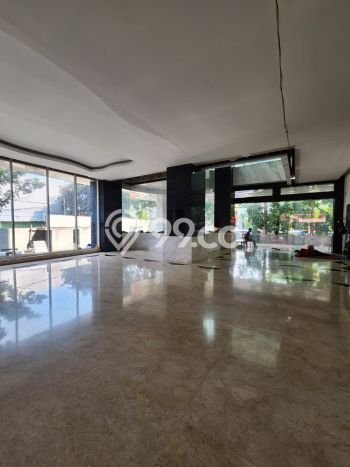Dijual! Kantor di Mampang Jakarta Selatan LT 1647m2 / LB 9050m2 Kawasan Bisnis Dijual! Kantor di Mampang Jakarta Selatan LT 1647m2 / LB 9050m2 Kawasan Bisnis