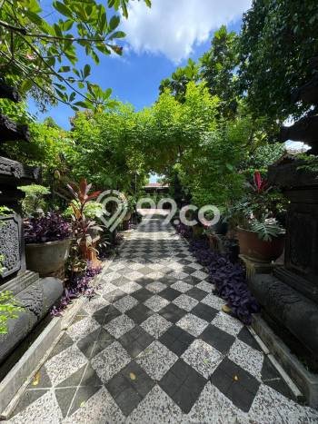 Hunian Mewah LB 500m2 Siap Huni Desain Elegan di Condet, Jakarta Timur Hunian Mewah LB 500m2 Siap Huni Desain Elegan di Condet, Jakarta Timur