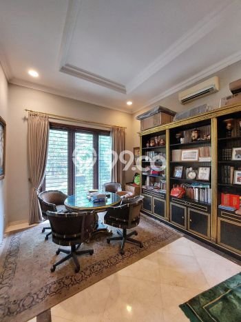 Rumah Eksklusif Siap Huni LT 717m2 di Menteng, Jakarta Pusat Rumah Eksklusif Siap Huni LT 717m2 di Menteng, Jakarta Pusat