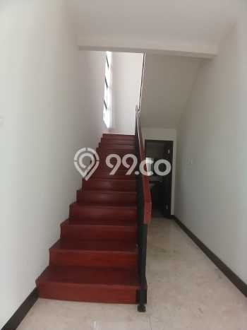 Rumah Bagus Disewakan di Cipete, Jakarta Selatan LT 685m2, LB 481m2 Rumah Bagus Disewakan di Cipete, Jakarta Selatan LT 685m2, LB 481m2