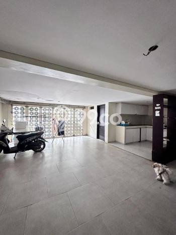 Hunian Elit LB 270m2 Siap Huni Desain Elegan di Lebak Bulus, Jakarta Selatan Hunian Elit LB 270m2 Siap Huni Desain Elegan di Lebak Bulus, Jakarta Selatan