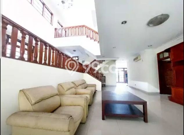 Dijual Rumah Mewah Megah Dengan View Eksklusif di Pondok Indah, Jakarta Selatan Dijual Rumah Mewah Megah Dengan View Eksklusif di Pondok Indah, Jakarta Selatan