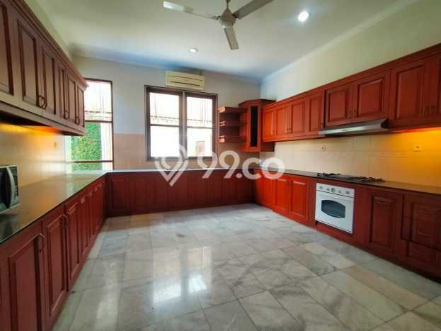 For Sale! Premium House LT 657m2 Desain Modern di Cipete For Sale! Premium House LT 657m2 Desain Modern di Cipete