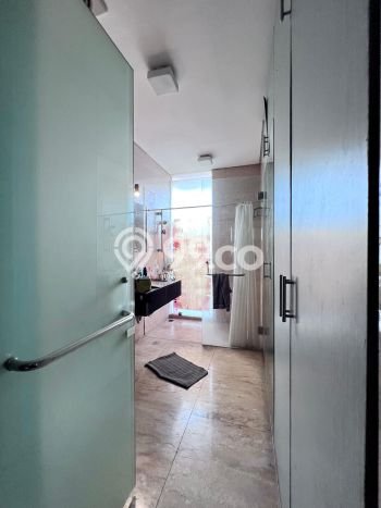 Siap Huni Rumah Mewah 6 Kamar di Cinere Dekat ke Mana Saja Siap Huni Rumah Mewah 6 Kamar di Cinere Dekat ke Mana Saja