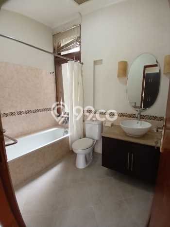 Hunian Modern dengan LT 930m2 & LB 453m2 Disewakan di Cipete Hunian Modern dengan LT 930m2 & LB 453m2 Disewakan di Cipete
