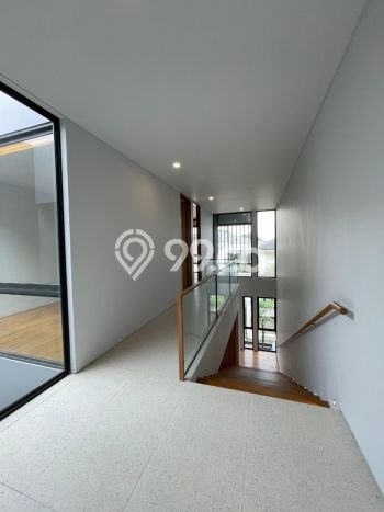 Rumah Elit Modern Siap Huni di Kemang Jakarta Selatan Rumah Elit Modern Siap Huni di Kemang Jakarta Selatan