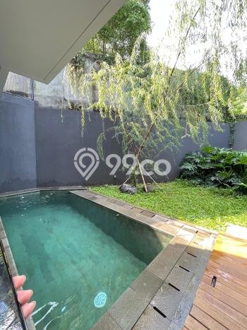 Rumah Elit Modern Tanpa Renovasi di Kemang Jakarta Selatan Rumah Elit Modern Tanpa Renovasi di Kemang Jakarta Selatan