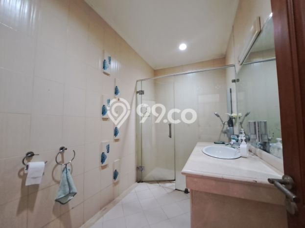 Dijual Rumah Luas Elegan Dengan View Eksklusif di Lebak Bulus, Jakarta Selatan Dijual Rumah Luas Elegan Dengan View Eksklusif di Lebak Bulus, Jakarta Selatan