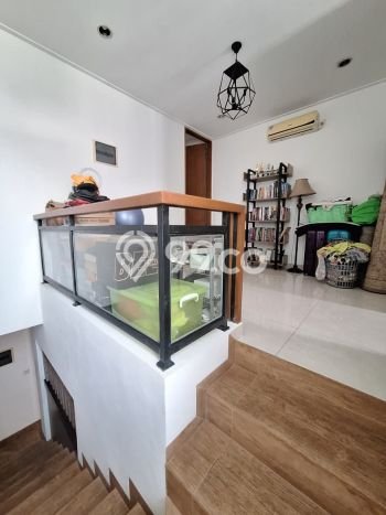 Jual Rumah Mewah Megah Dengan View Eksklusif di Pangkalan Jati, Depok Jual Rumah Mewah Megah Dengan View Eksklusif di Pangkalan Jati, Depok