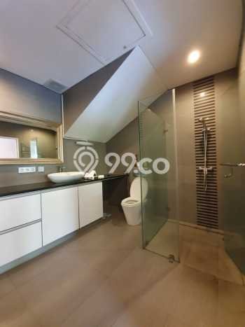 For Sale! Luxury House LT 200m2 Desain Modern di Lebak Bulus For Sale! Luxury House LT 200m2 Desain Modern di Lebak Bulus