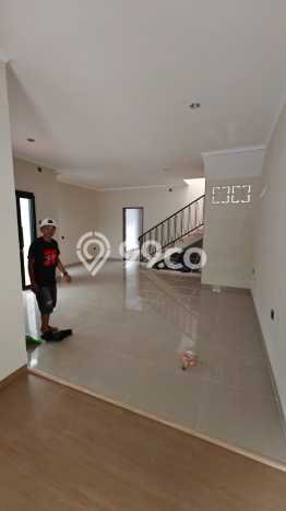 Rumah Eksklusif Dijual LT 142m2 di Cinere, Depok Rumah Eksklusif Dijual LT 142m2 di Cinere, Depok