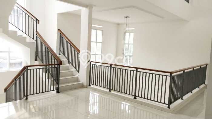 Rumah Luxury Modern Siap Huni di Lebak Bulus Jakarta Selatan Rumah Luxury Modern Siap Huni di Lebak Bulus Jakarta Selatan