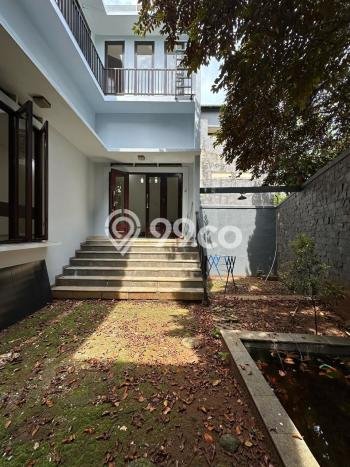 Jual Rumah Luas Elegan Dengan View Eksklusif di Lebak Bulus, Jakarta Selatan Jual Rumah Luas Elegan Dengan View Eksklusif di Lebak Bulus, Jakarta Selatan